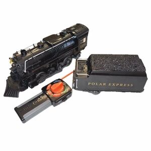 Lionel Polar Express Train Set Black
Doesn’t work, as is 2014 G gauge 7-11022
